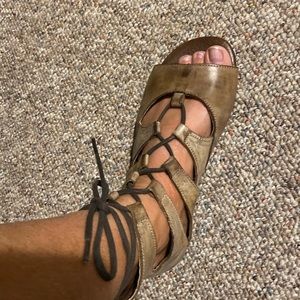 Roan lace-up sandals